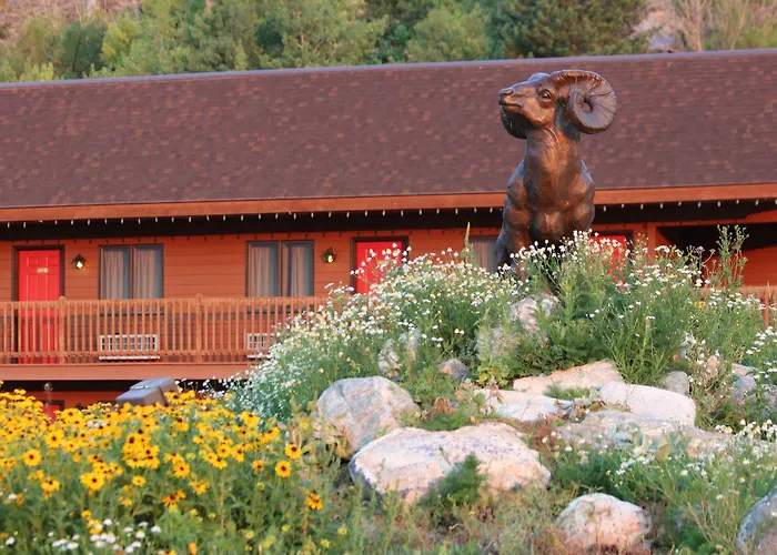 Hotel Flat Creek 2*