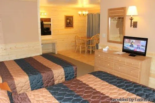 Flat Creek Hotel
