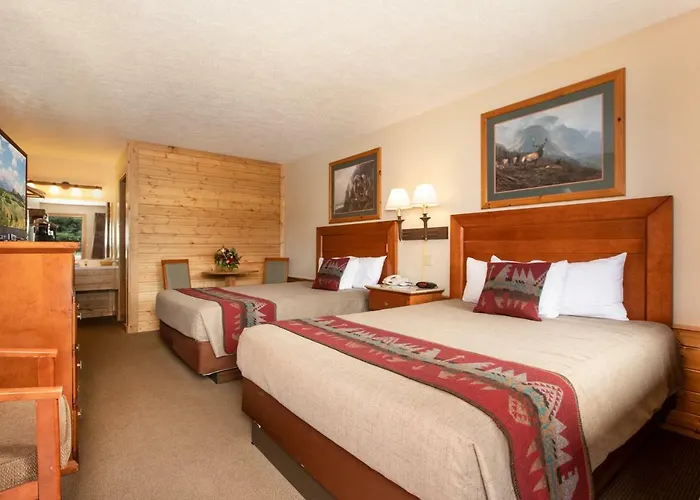 Flat Creek Hotel 2*